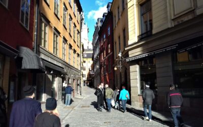 Шведы на улицах Стокгольма