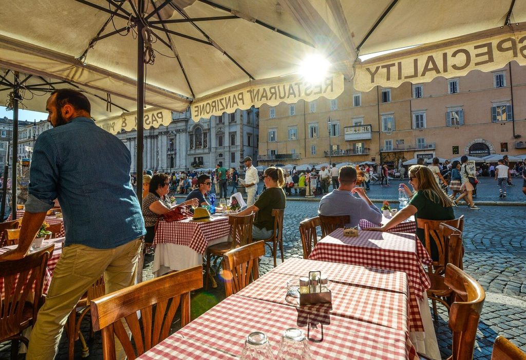 Restauracja na piazza Navona, ceny zwiedzania Rzymu