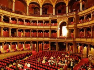 Будапештская опера изнутри интерьер