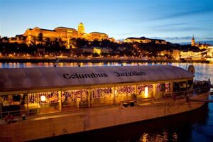 Columbus jazzclub on the river in Budapest