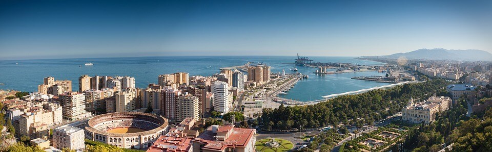 Панорама на город и море, Малага