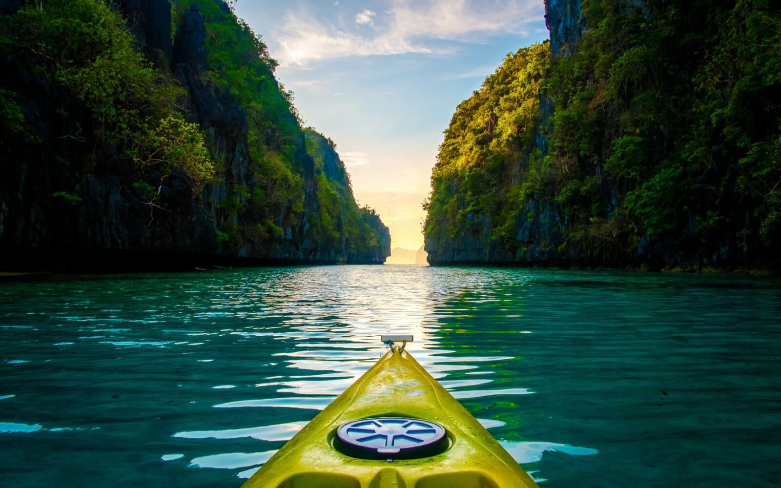 Palawan, kayaking in the Philippines