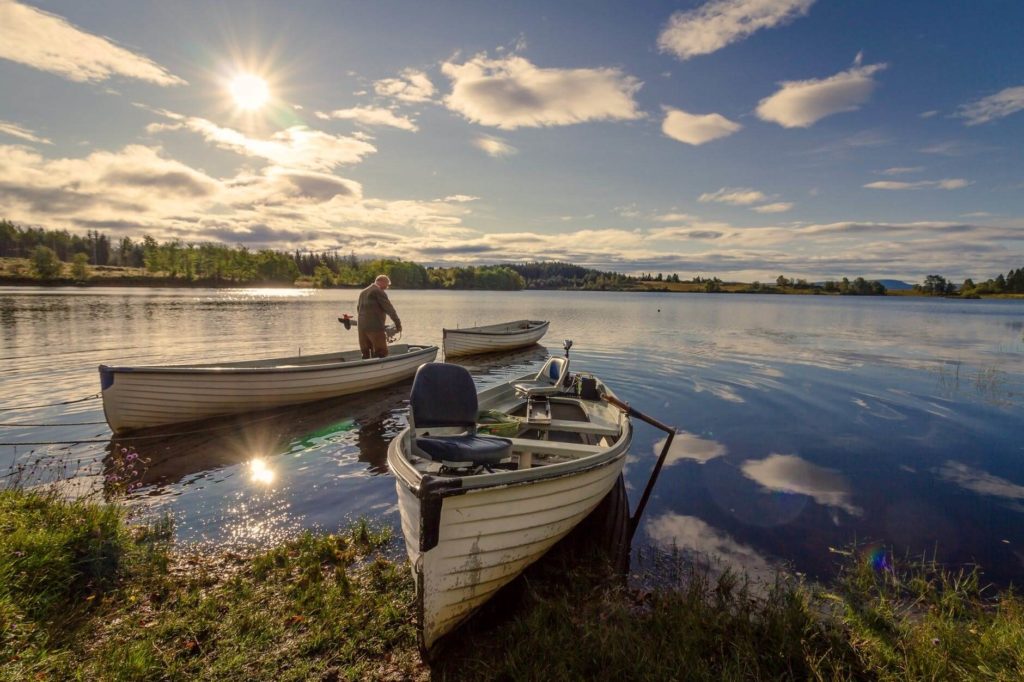 Boats in a lake, fishing tips