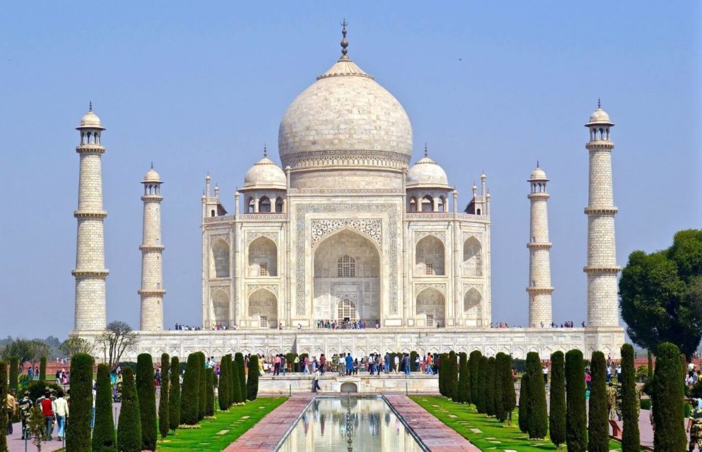 Taj Mahal, India at a low cost, Asia