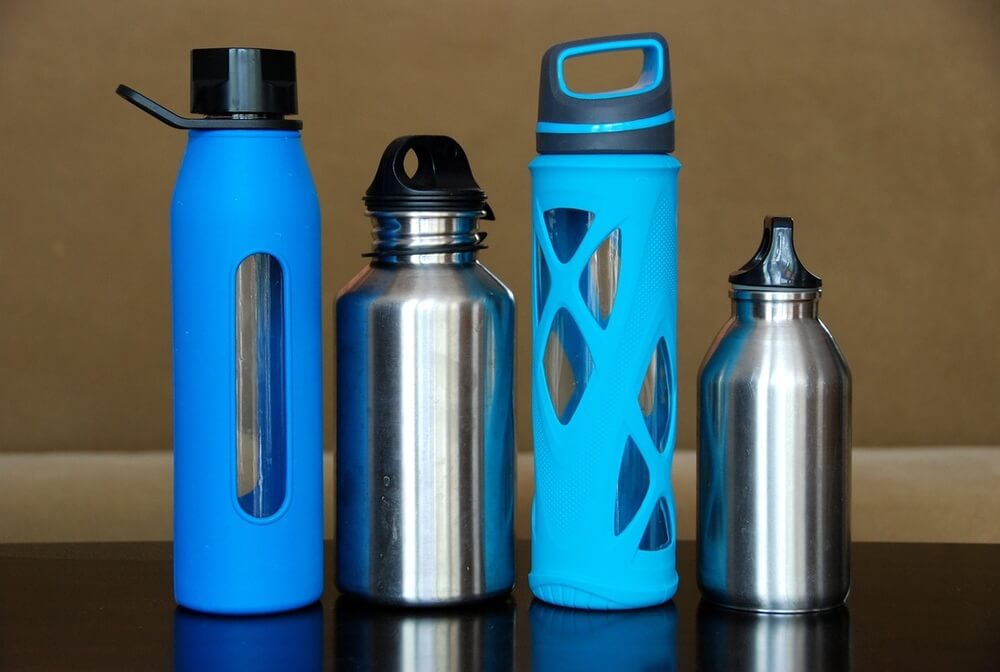 Water bottles with filters to carry with you in Spain