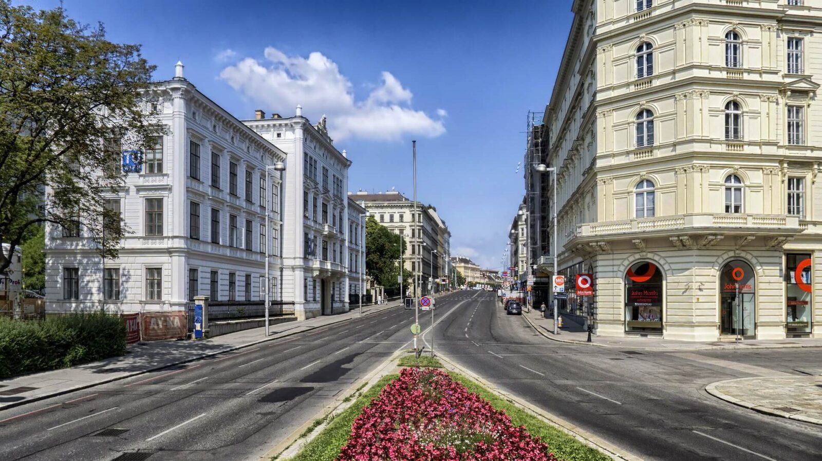 Streets of Vienna, traveling on a budget