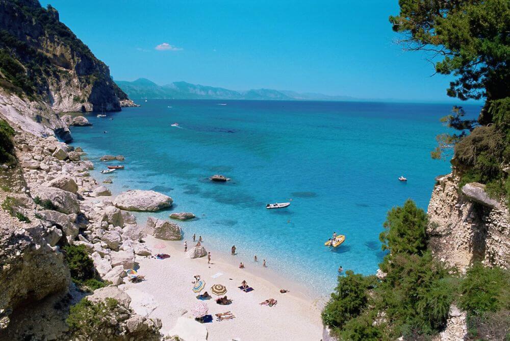 Plaża na Sardynii, zwiedzanie Szmaragdowego wybrzeża