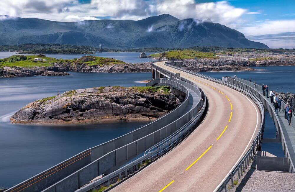 Atlantic Highway in the UK, road trip places for students