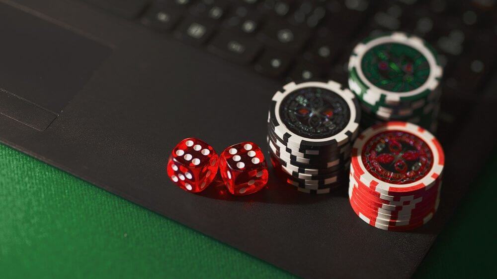 dice and poker, online gambling