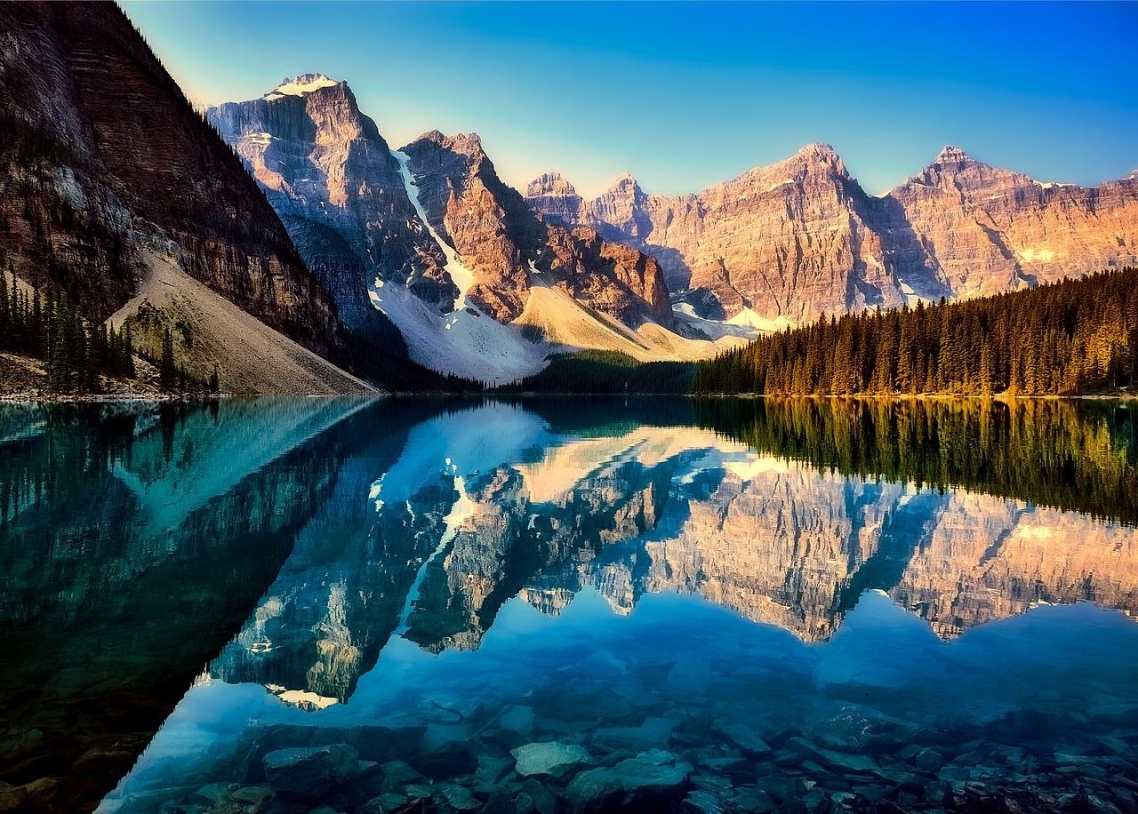 Beautiful mountains, Canadian nature