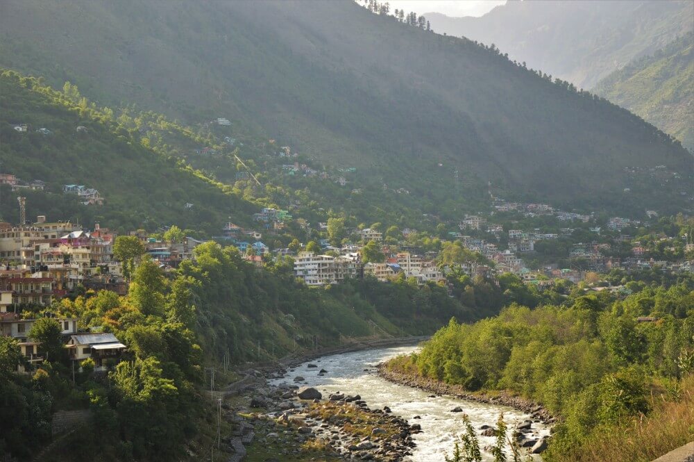 River Beas in the Kullu Valley, Indian Himalayan mountains